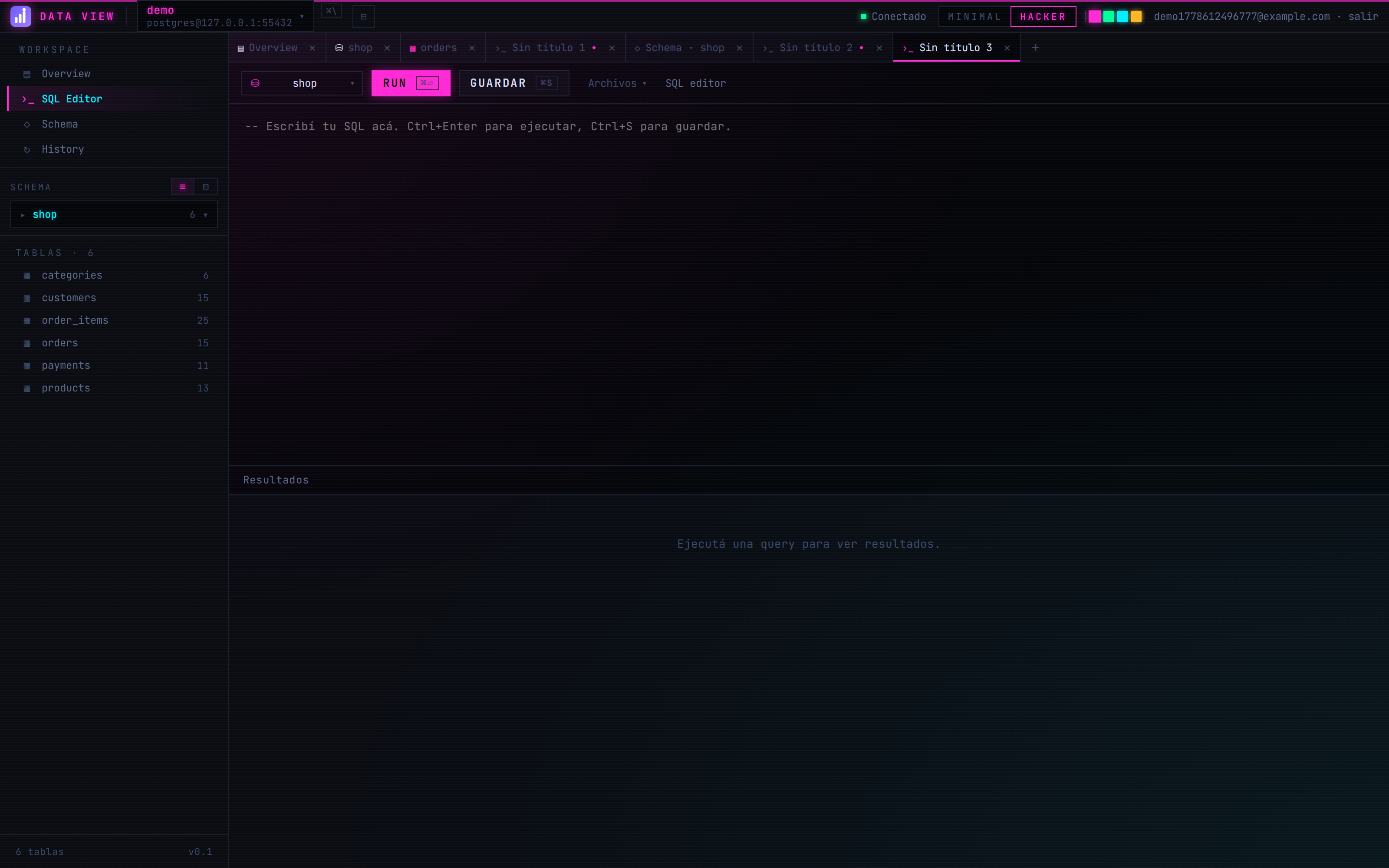 Editor SQL en el tema hacker: fondo negro con acentos magenta y cyan, tipografía monoespaciada